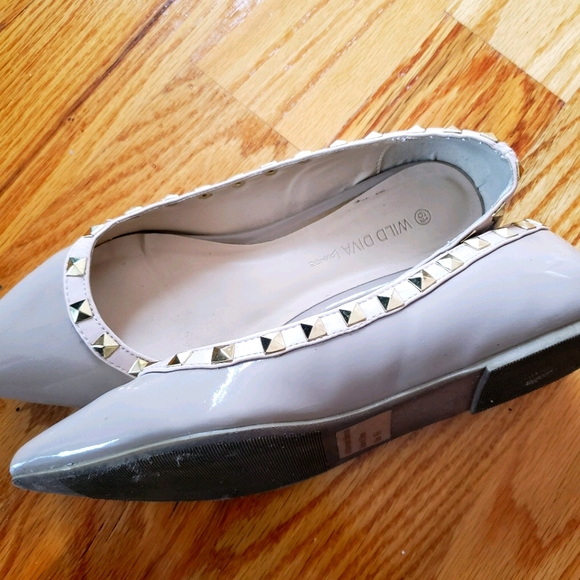 Flats - Picture 3 of 6